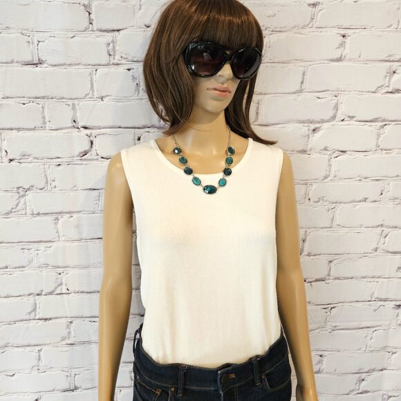 Standout STATEMENT NECKLACE - Stunning, vibrant turquoise beaded necklace - Picture 2 of 6